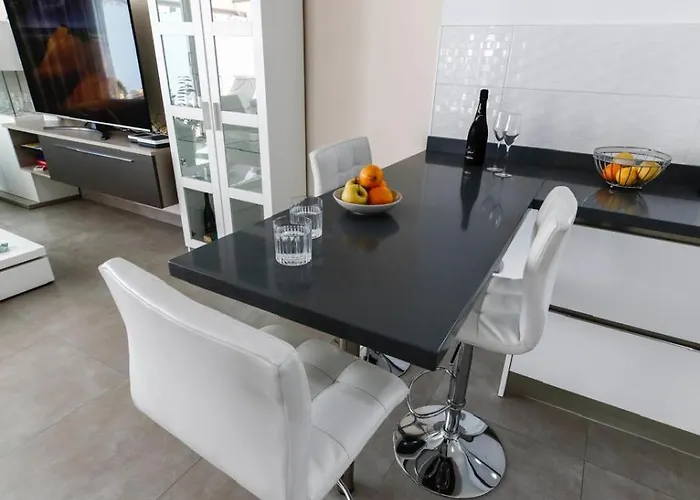 Arenamar With Private Pool Playa del Ingles (Gran Canaria)