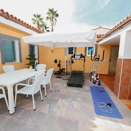 Arenamar With Private Pool Vila *